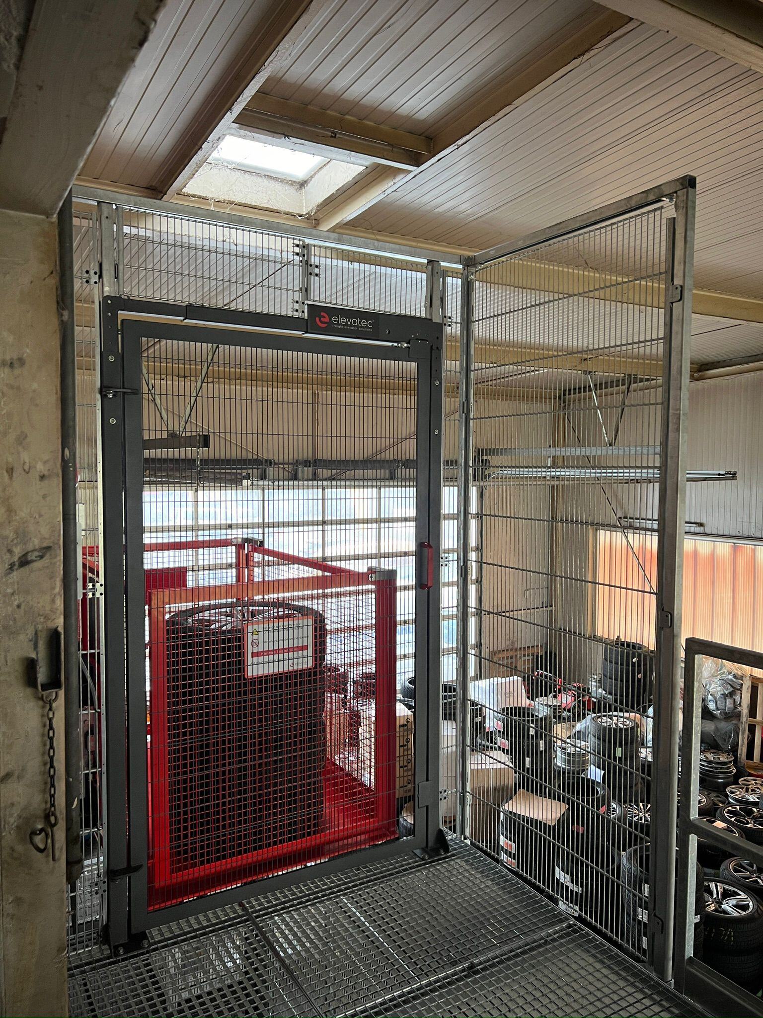Obergeschoss Lastenaufzug elevatec