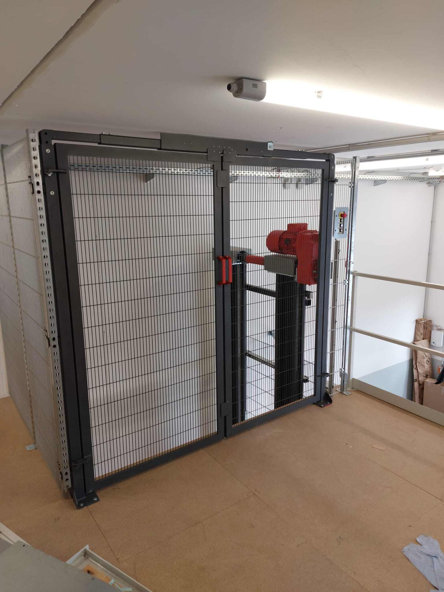 Haltestelle Güteraufzug Obergeschoss Stahlbaubühne