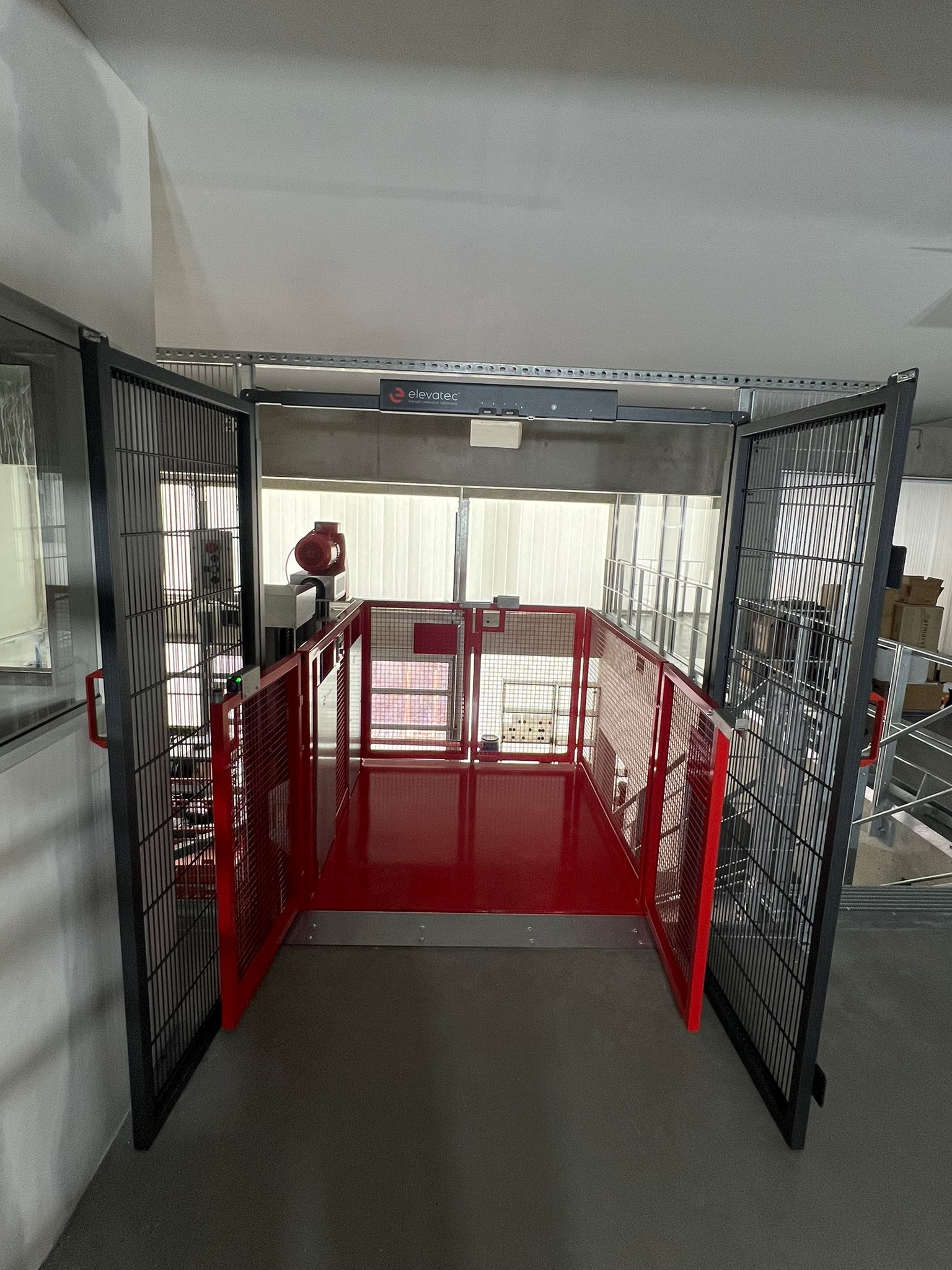 doppelflügelige Korbtüren Güterlift twin s