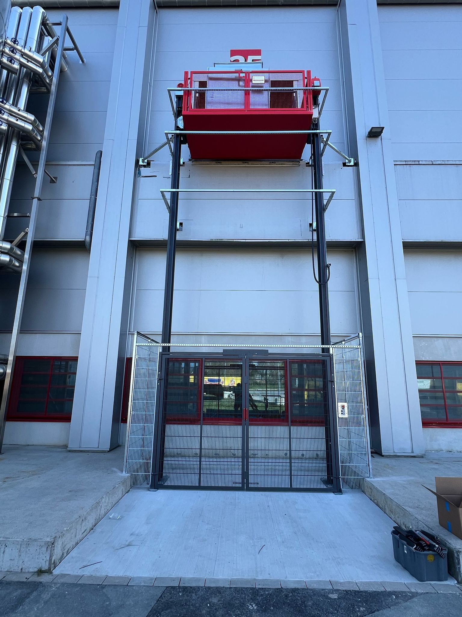 Güteraufzug Fassadenlift WEP ZSL